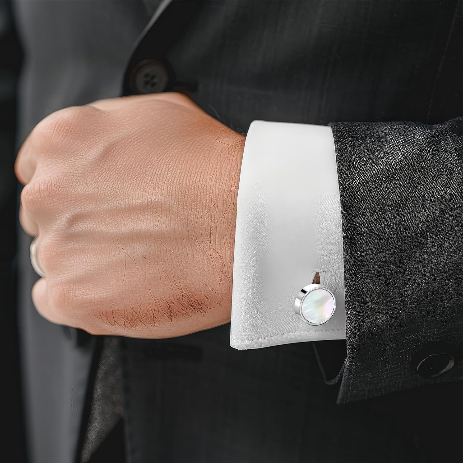 Classic Black Cufflinks for Me - Men Grooming Usa のレビューと価格