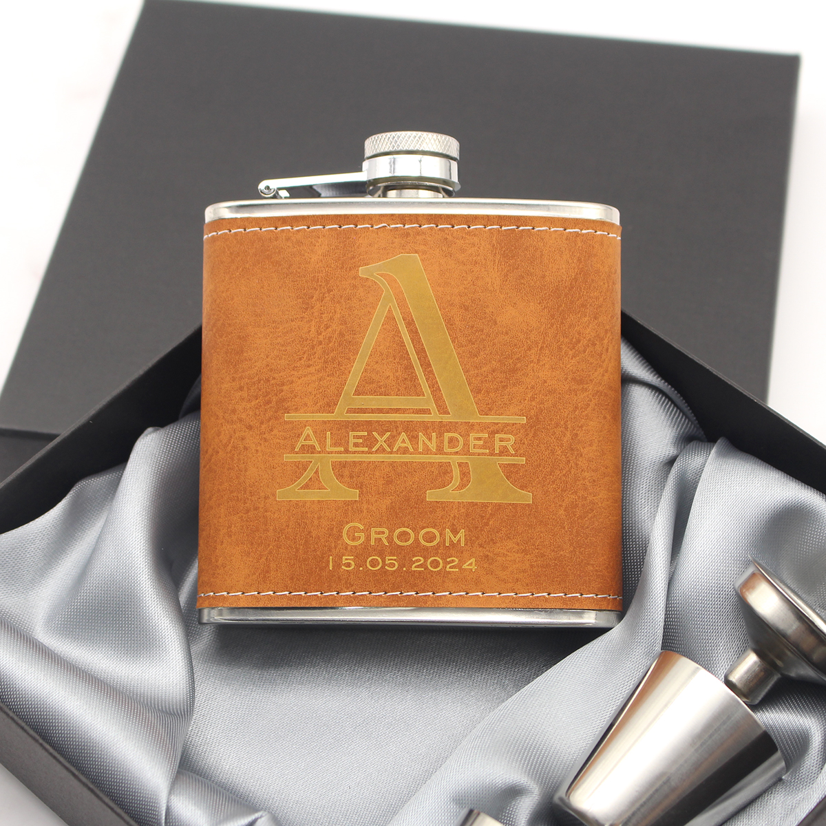 Personalized Flask 6oz Leather - Men'S Grooming House のレビューと価格