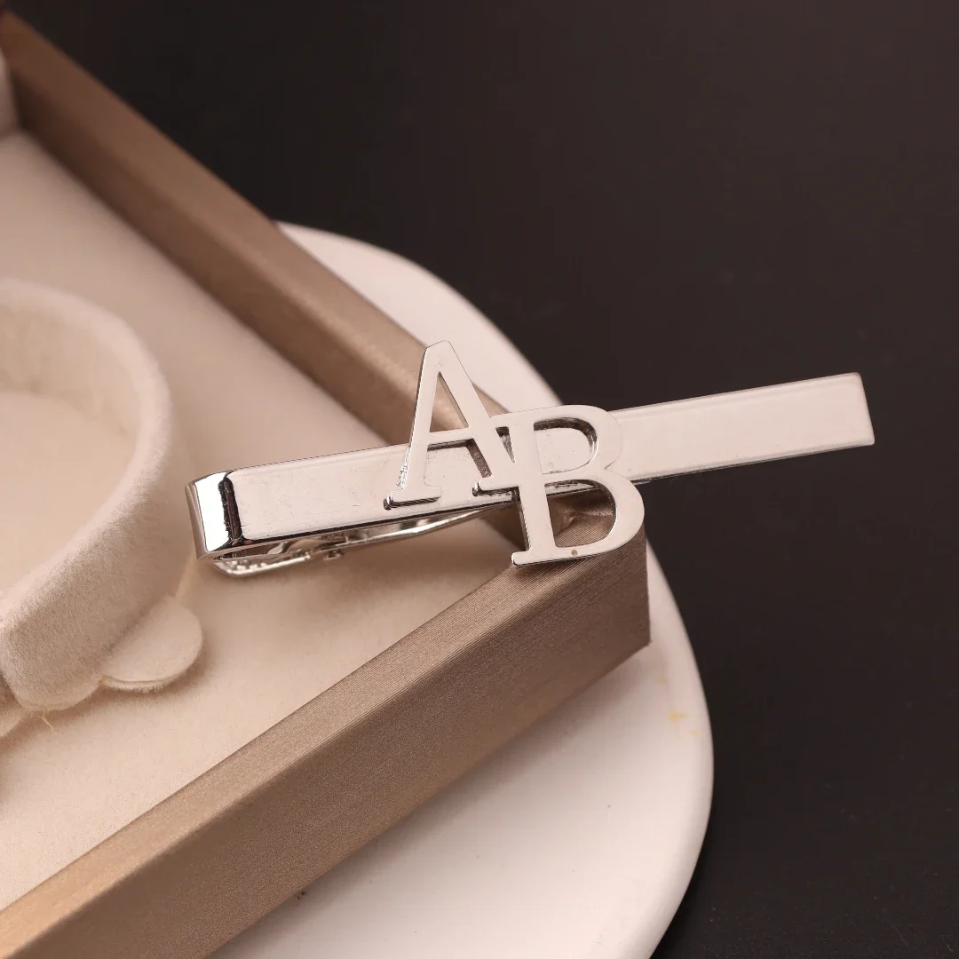 Custom Initial Tie Clip for Gr - Men Grooming Usa のレビューと価格