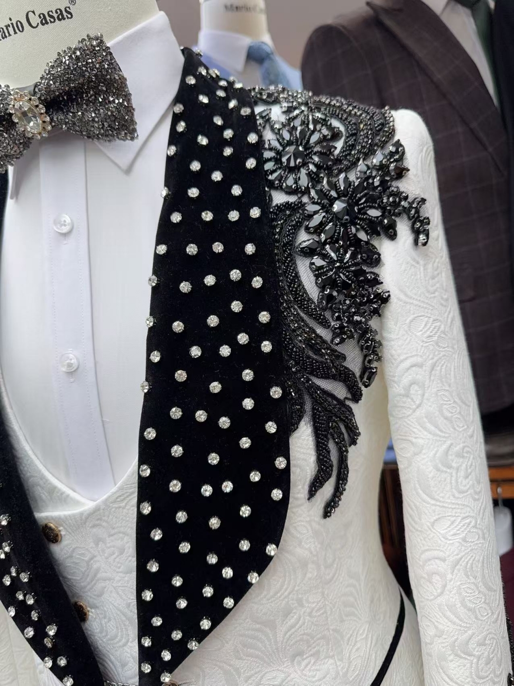On Sale Luxurious Shawl Lapel  - Mens Grooming Kit Luxury のレビューと価格